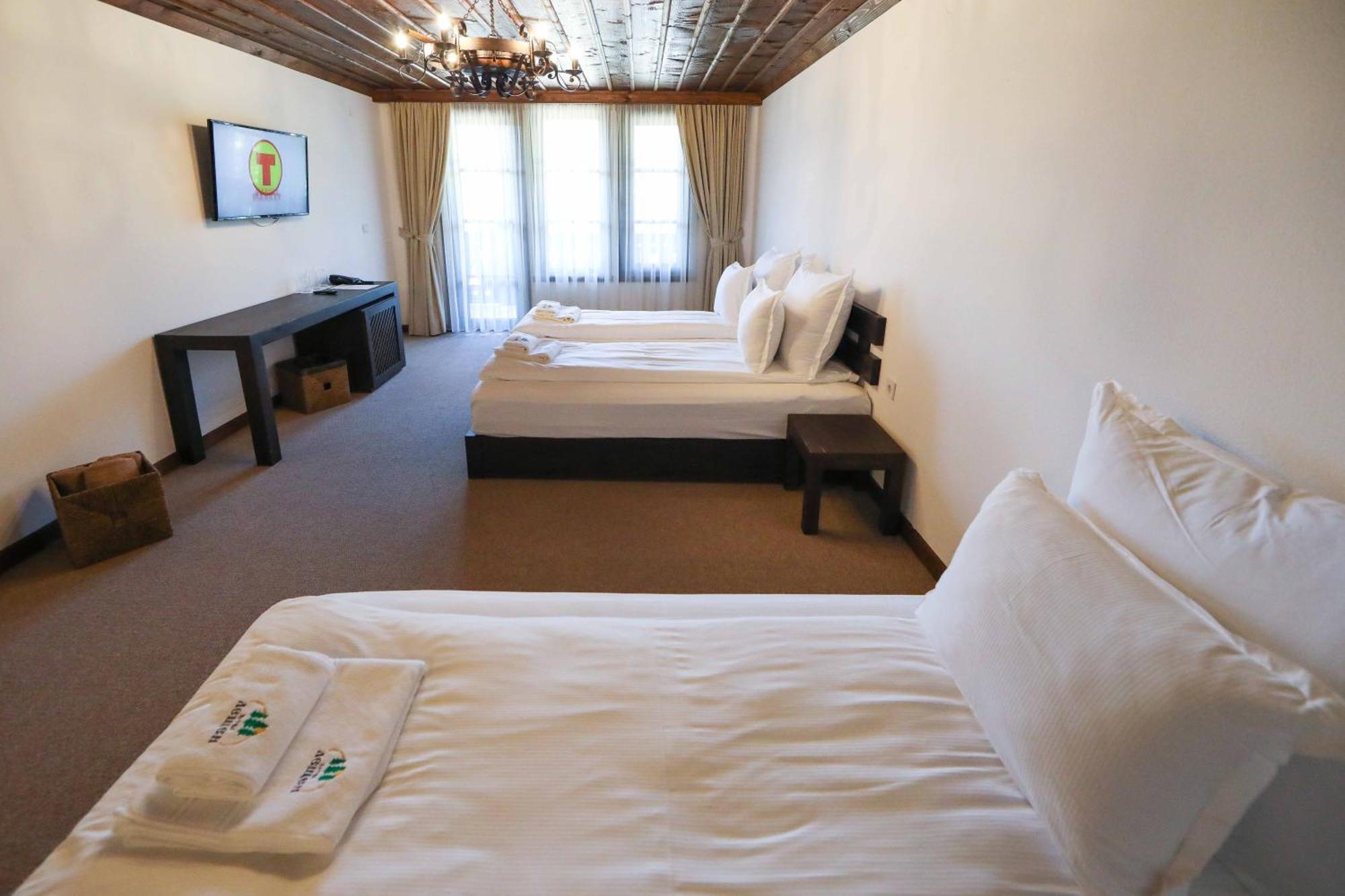Hotel Leshten Ruang foto