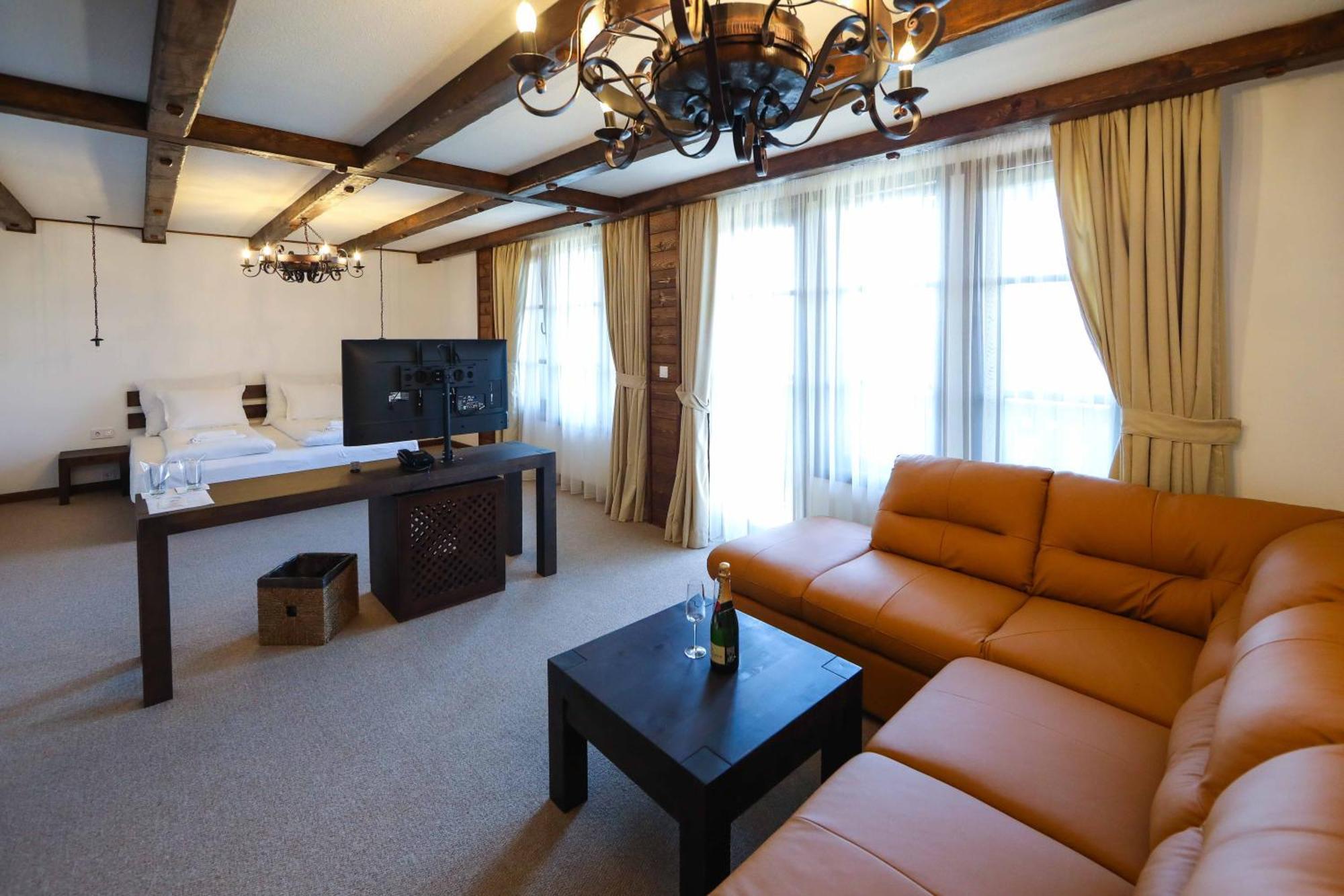 Hotel Leshten Ruang foto